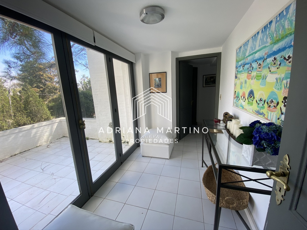 Casa ID.69318 - Casa en Playa Brava, espectacular ubicación.  5 dormitorios con baños en suite
