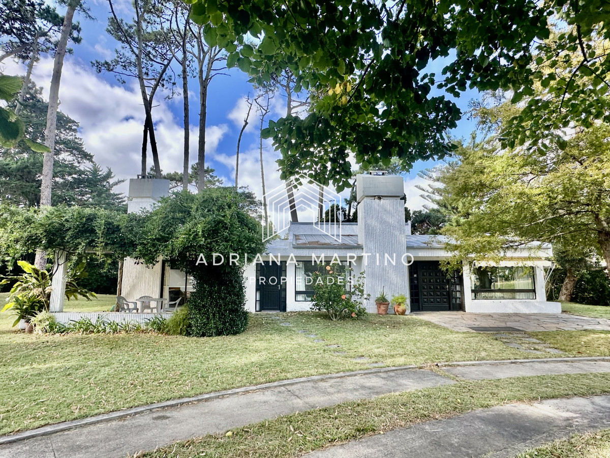 Excelente propiedad contruccion tradicional - GoPunta - Portal Inmobiliario de Punta del Este - Maldonado