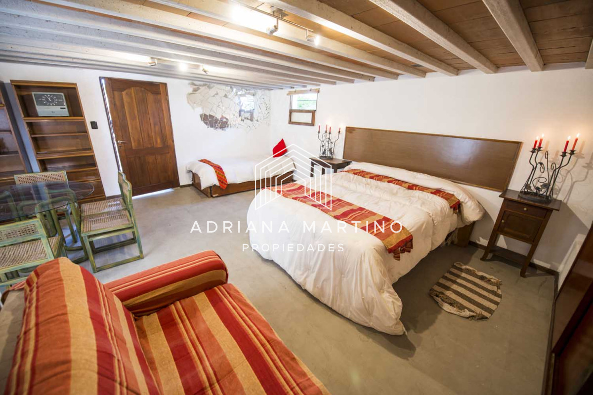 Casa ID.68735 - Cómoda casa ubicada en un precioso entorno. Amplios  y cálidos espacios.