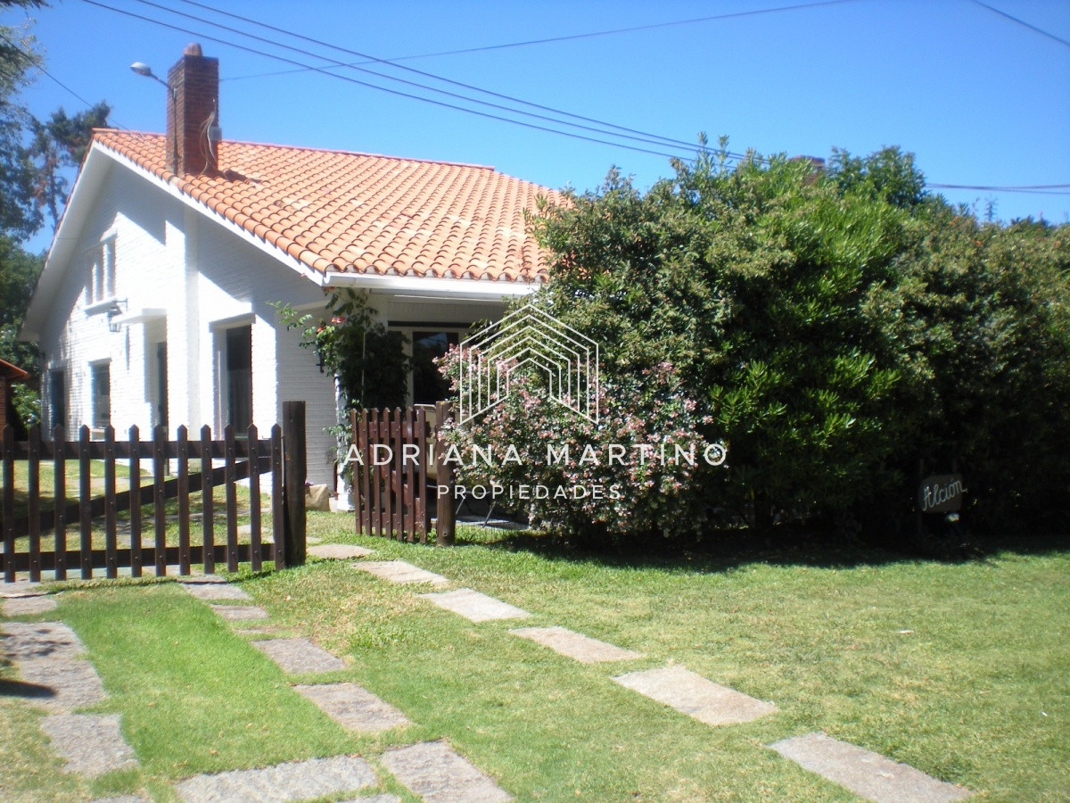 Casa ID.33999 - Hermosa casa a metros del mar !