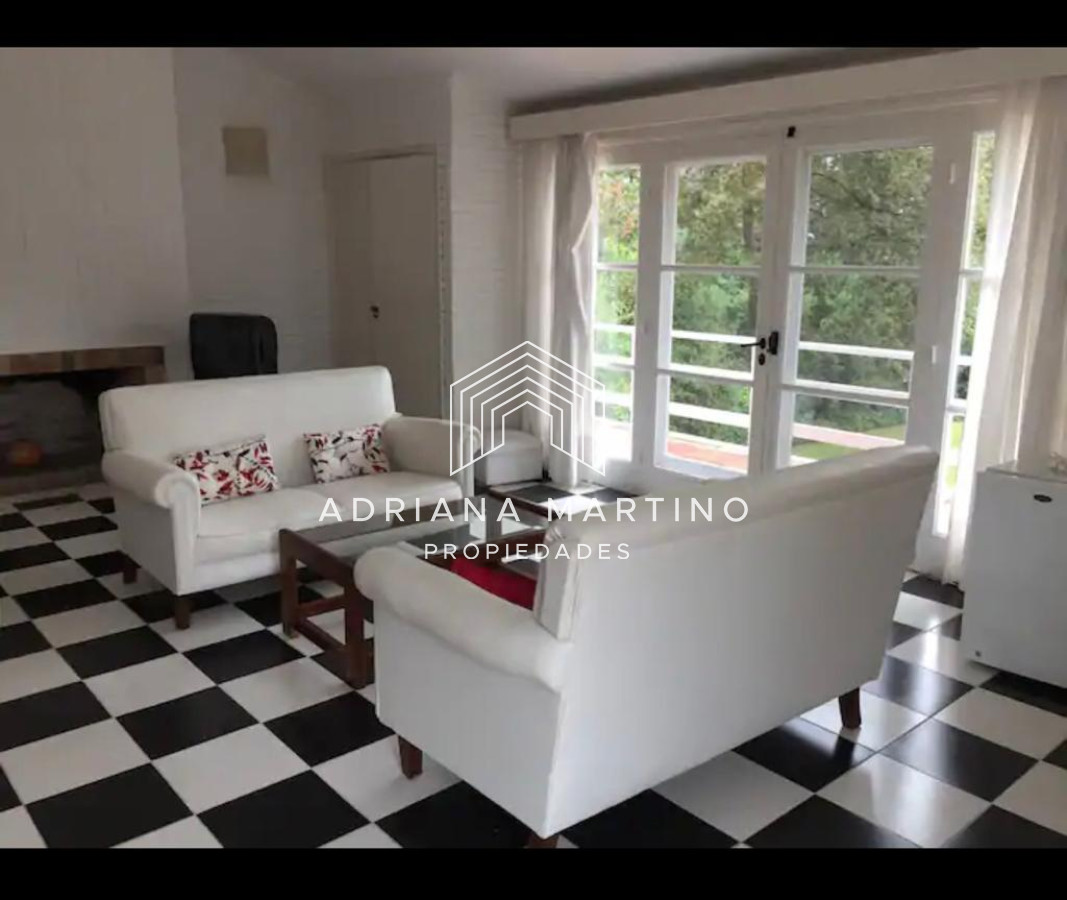 Casa ID.70308 - Hermosa propiedad a cuadras de la playa brava en Punta del Este 