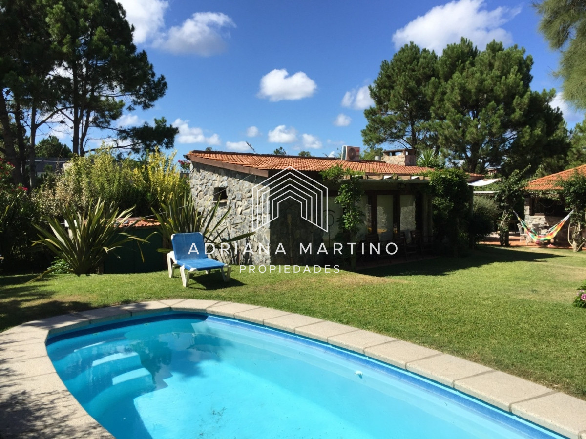 Excelente propiedad en alquiler a metros del mar! - GoPunta - Portal Inmobiliario de Punta del Este - Maldonado