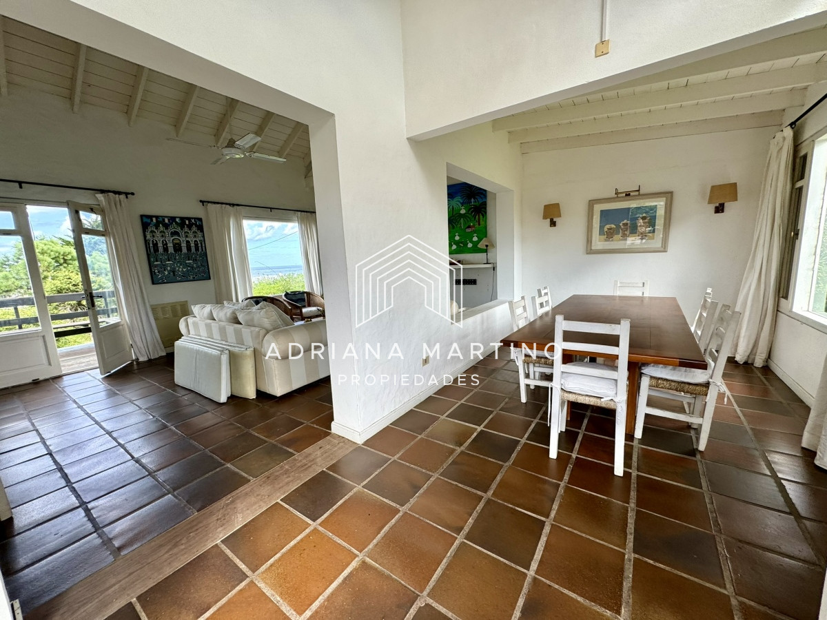 Casa ID.70641 - Excelente propiedad  con vista al mar 