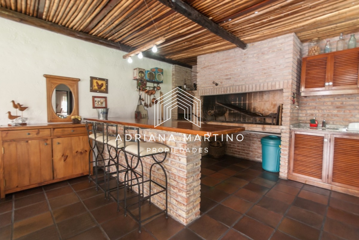 Casa ID.67768 - Muy cerca del mar piscina climatizada y hermoso parrillero cerrado 