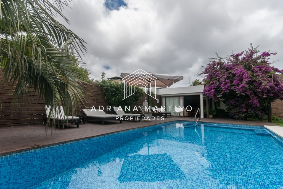 Casa ID.67768 - Muy cerca del mar piscina climatizada y hermoso parrillero cerrado 