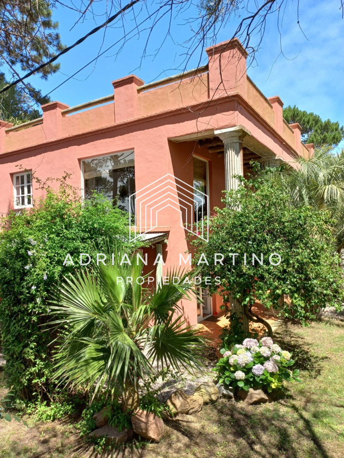 Hermosa y amplia casa en La Barra - GoPunta - Portal Inmobiliario de Punta del Este - Maldonado