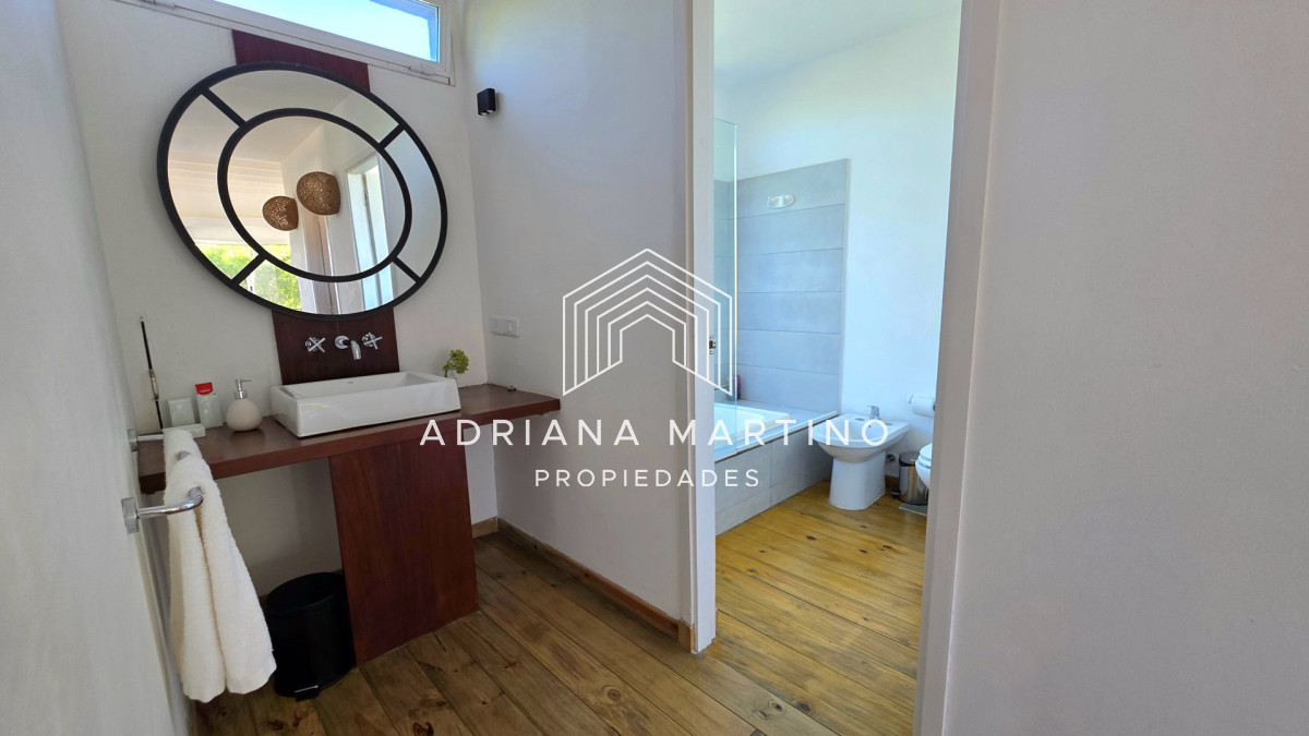 Casa ID.71745 - Vivi en Manantiales! Moderna casa a pocos metros del mar con maximo confort!