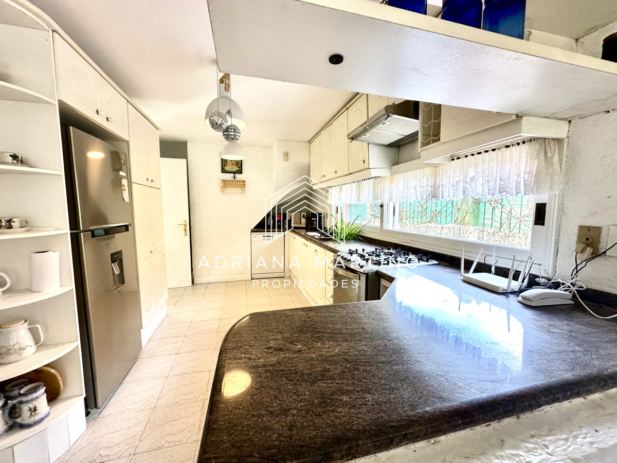 Casa ID.34129 - Casa en venta y alquiler temporal a metros de Playa Brava, Punta del Este