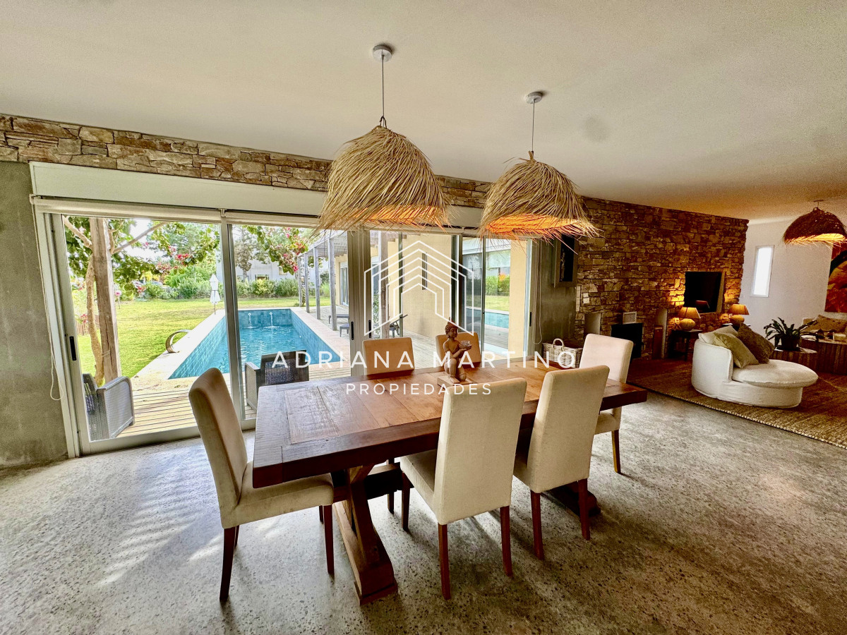 Casa ID.71349 - Excelente propiedad en venta 