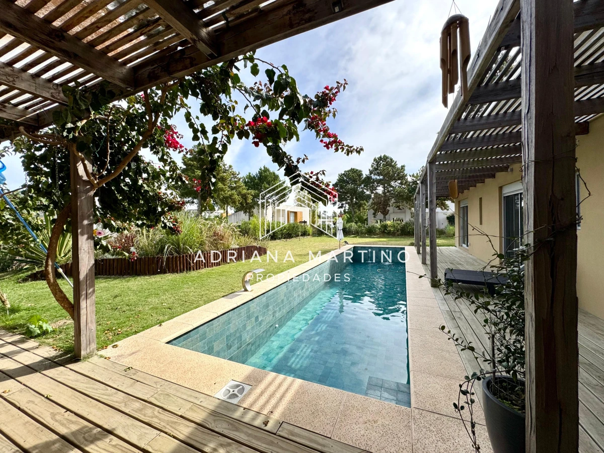 Casa ID.71349 - Excelente propiedad en venta 