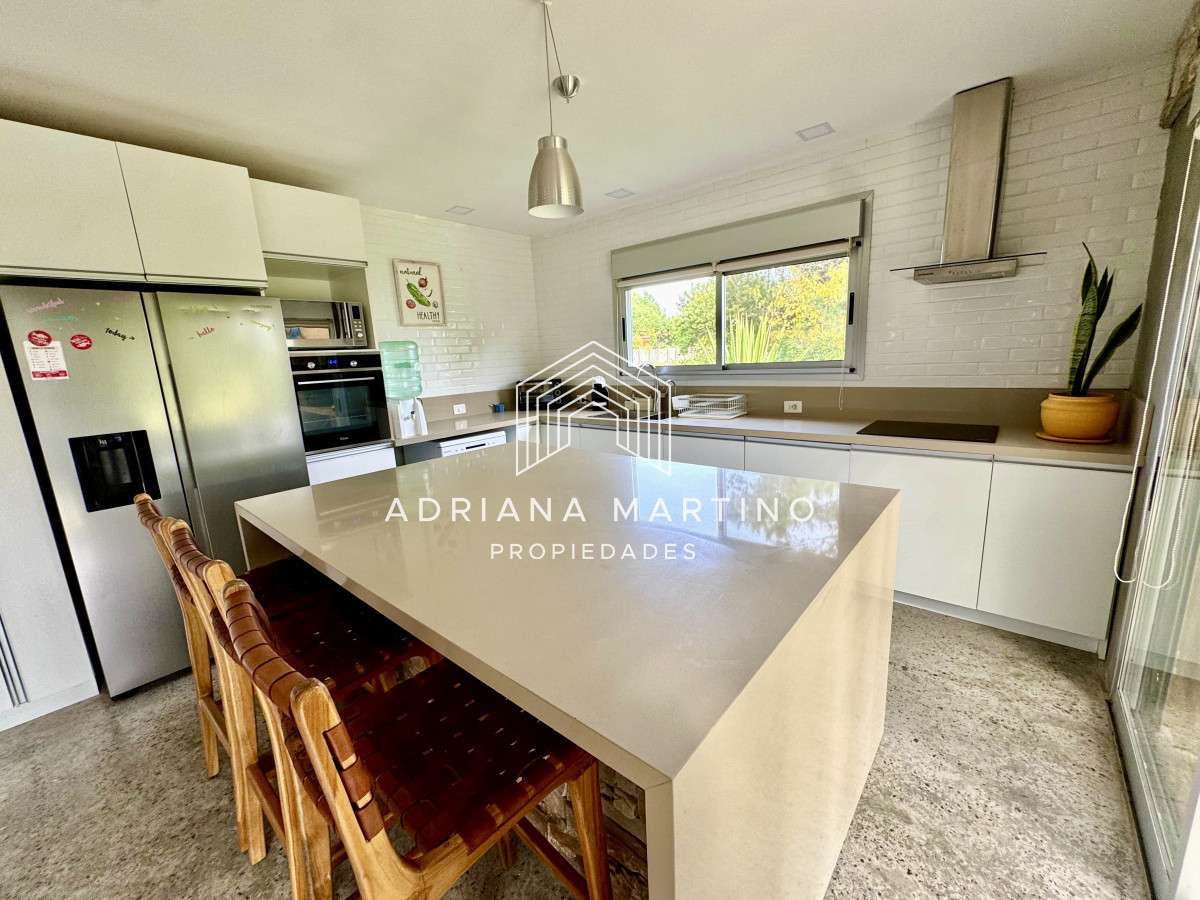 Casa ID.71349 - Excelente propiedad en venta 