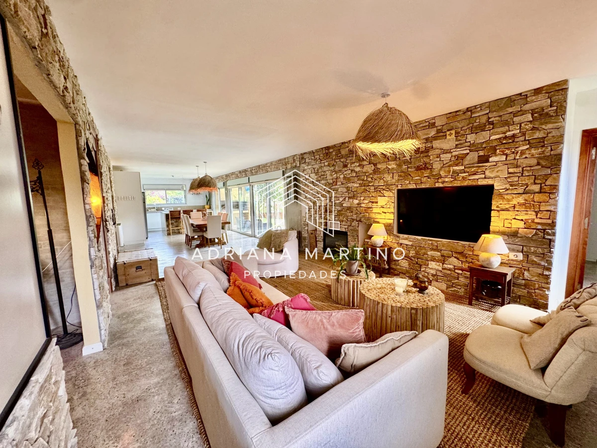 Casa ID.71349 - Excelente propiedad en venta 