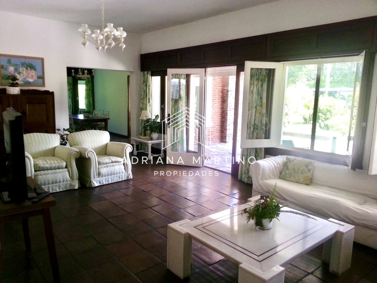 Casa ID.70318 - Hermosa residencia de construcción tradicional en primeras paradas de la mansa