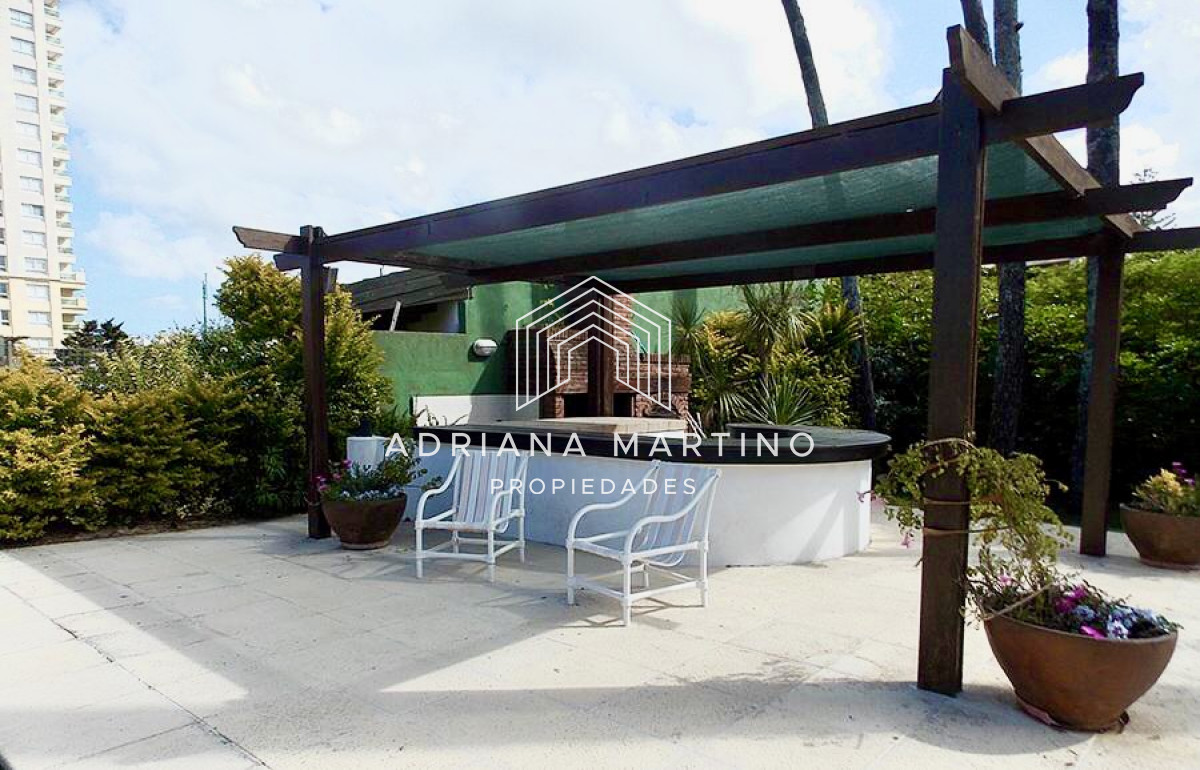 Casa ID.70628 - Hermoso Chalet a metros Del Mar sobre playa Mansa 