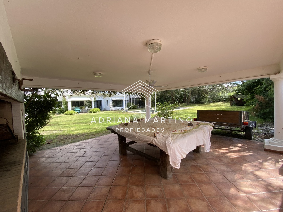 Casa ID.69318 - Casa en Playa Brava, espectacular ubicación.  5 dormitorios con baños en suite