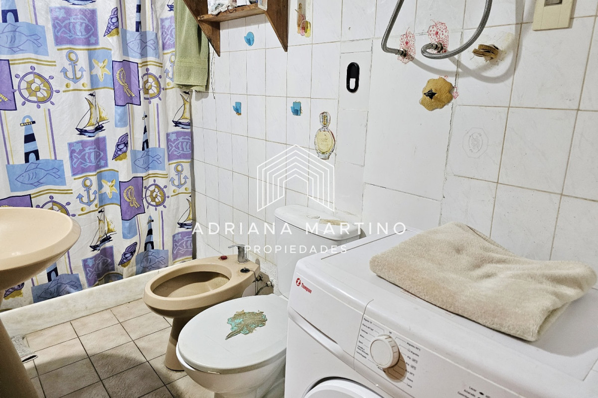 Casa ID.71718 - Oportunidad en barrio Biarritz: Solida construccion con gran potencial.