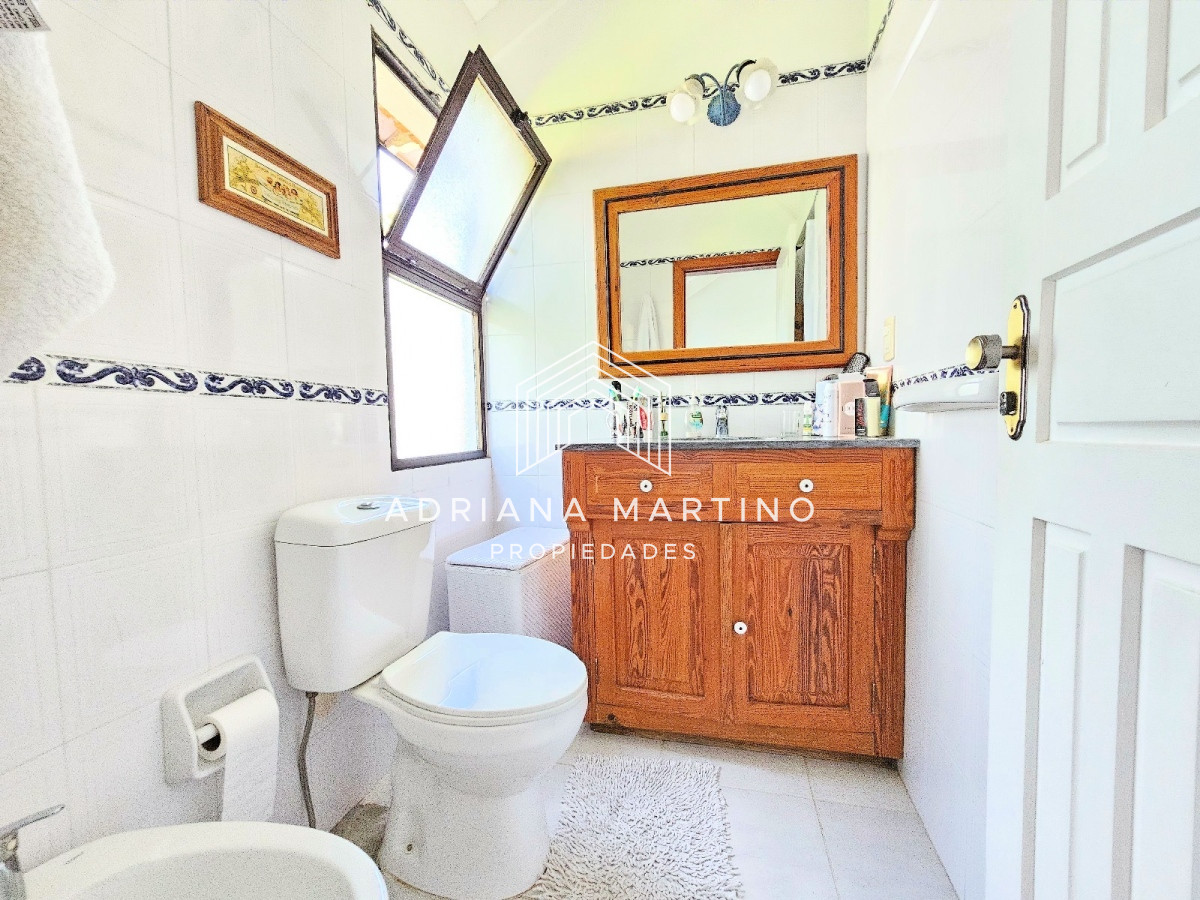 Casa ID.70018 - Hermoso duplex con parrillero en zona ideal para vivir todo el año.