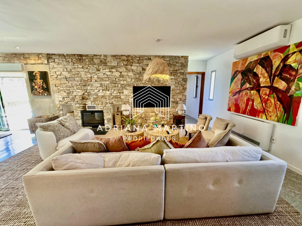 Casa ID.71349 - Excelente propiedad en venta 