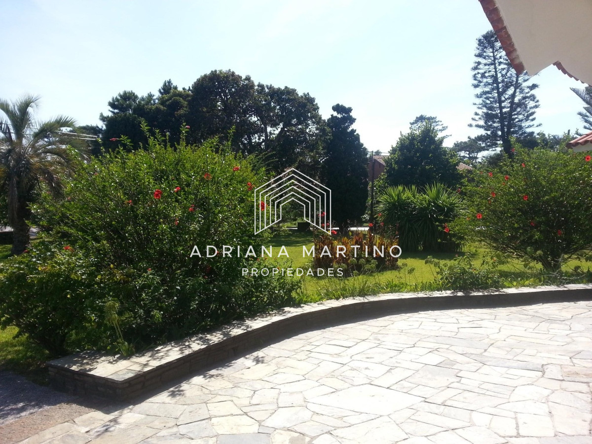 Casa ID.70318 - Hermosa residencia de construcción tradicional en primeras paradas de la mansa