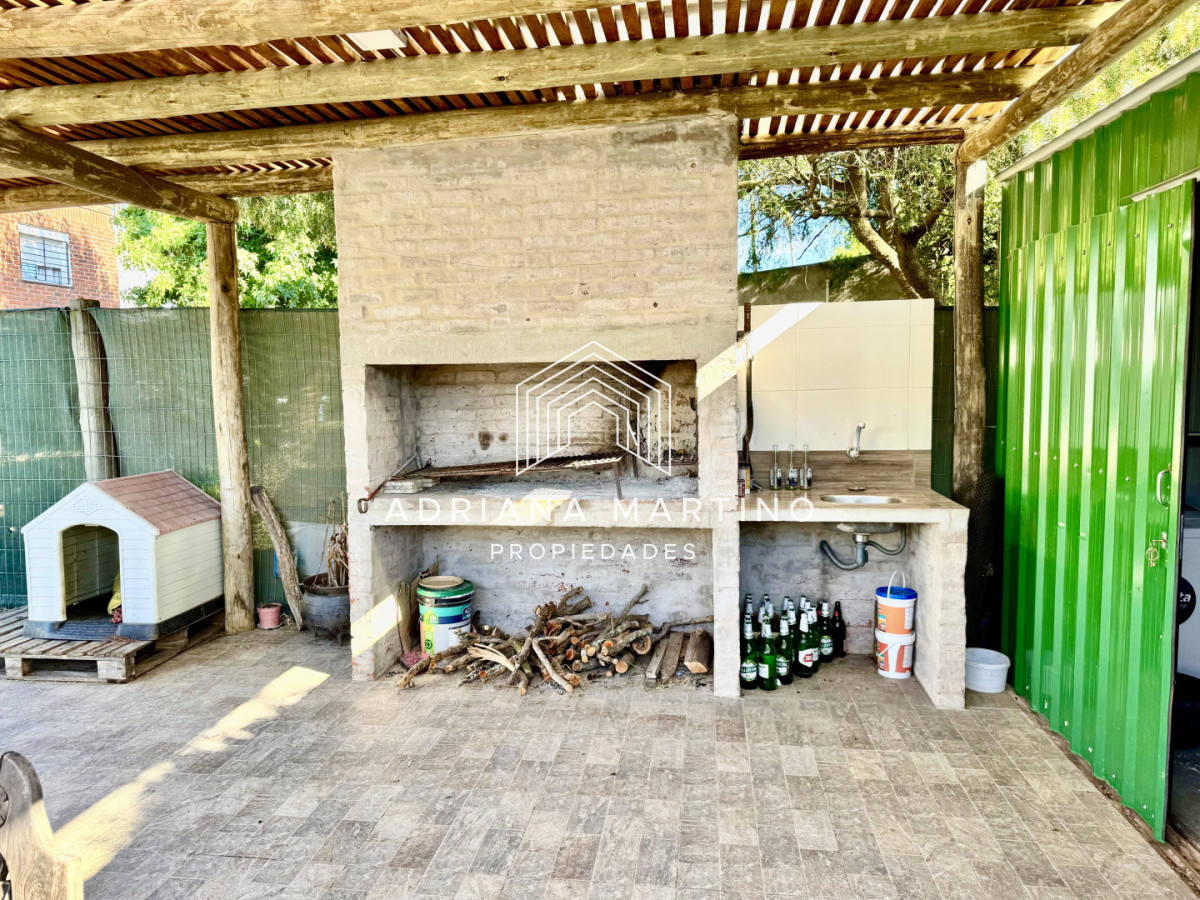 Casa ID.71611 - Casa en venta en Pinares, Punta del Este, ubicada en una zona tranquila y residencial, ideal para vivir todo el año.