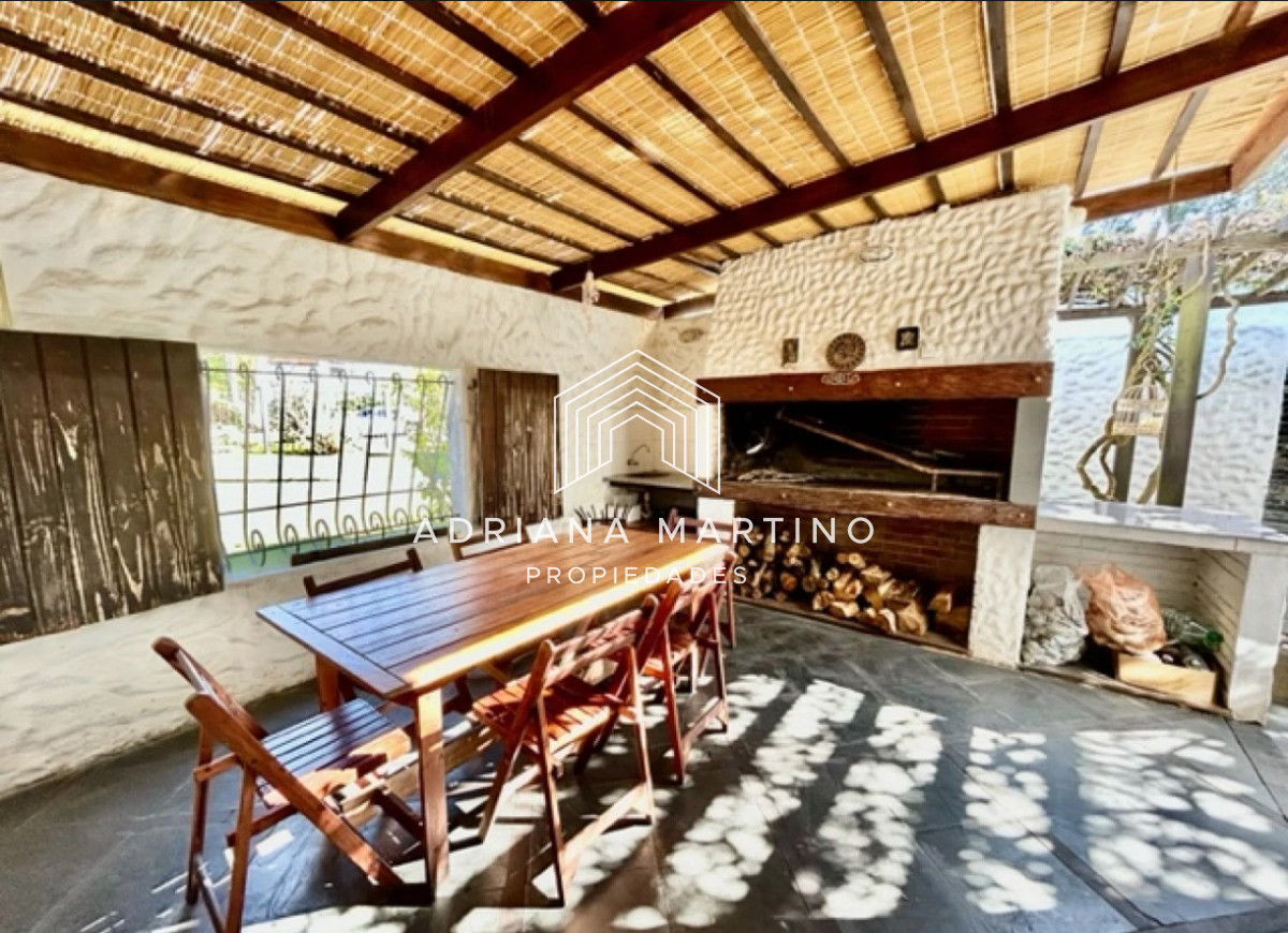 Casa ID.34091 - Casa en Rincón del Indio, a pocas cuadras del mar, con hermoso jardín y piscina