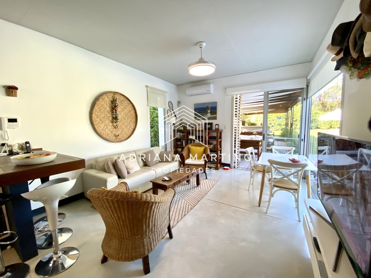 Casa ID.70611 - Hermosa residencia en playa brava a metros del mar  punta del este