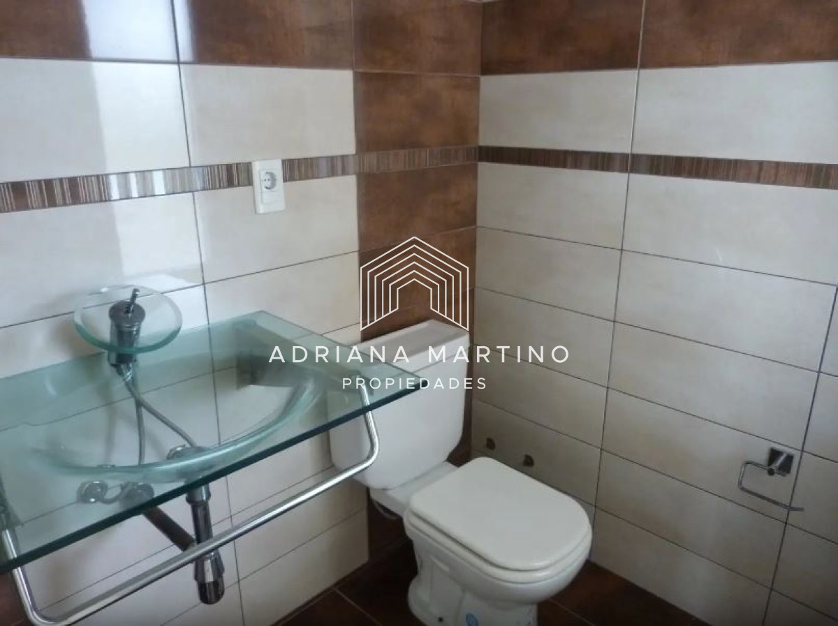Casa modera 4 dormitorios en Pinares - GoPunta - Portal Inmobiliario de Punta del Este - Maldonado