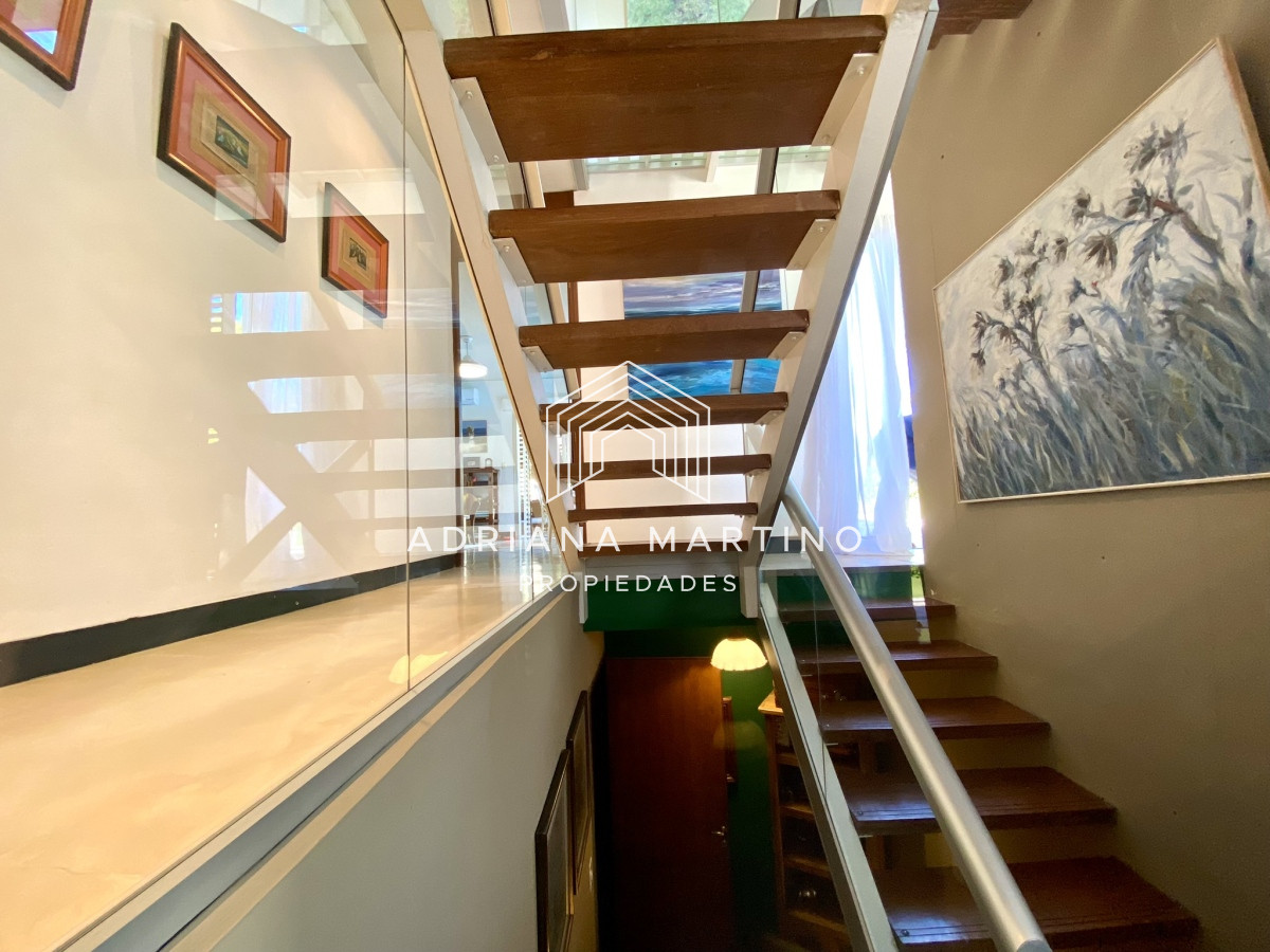 Casa ID.70611 - Hermosa residencia en playa brava a metros del mar  punta del este