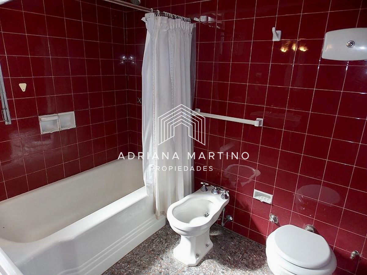 Casa ID.70628 - Hermoso Chalet a metros Del Mar sobre playa Mansa 