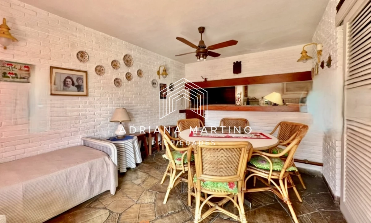 Casa ID.70628 - Hermoso Chalet a metros Del Mar sobre playa Mansa 