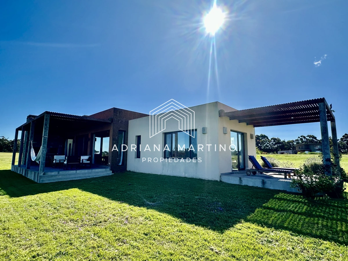 Casa ID.71019 - Excelente propiedad en la barra 