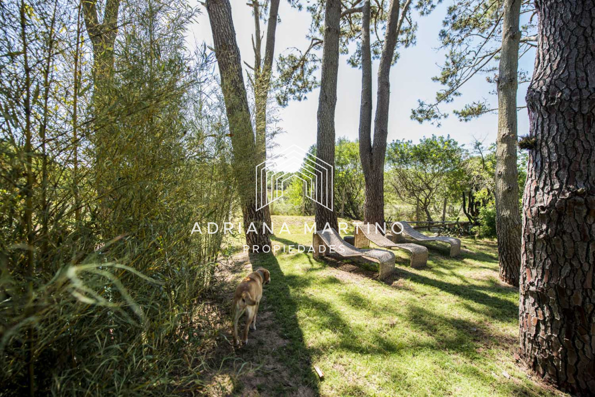 Casa ID.68735 - Cómoda casa ubicada en un precioso entorno. Amplios  y cálidos espacios.