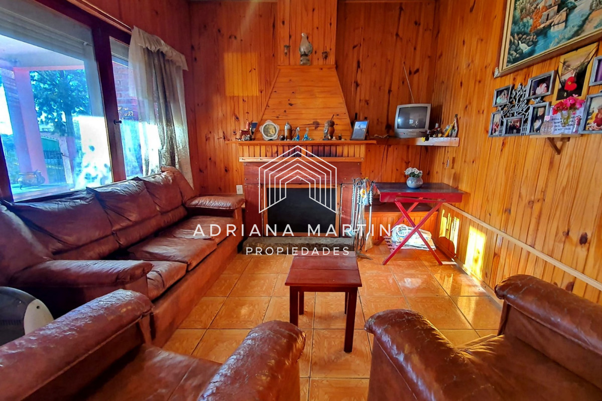 Casa ID.71718 - Oportunidad en barrio Biarritz: Solida construccion con gran potencial.