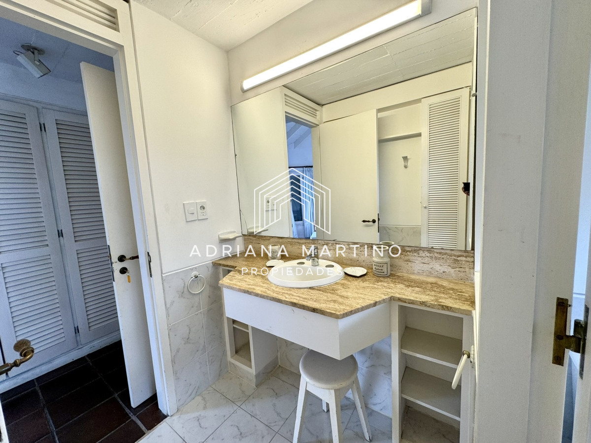 Casa ID.70641 - Excelente propiedad  con vista al mar 