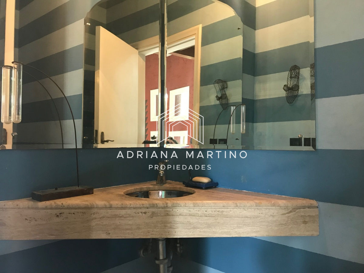 Casa ID.33672 - Casa en Rincón del Indio 4 dormitorios y dependencia con piscina y parrillero