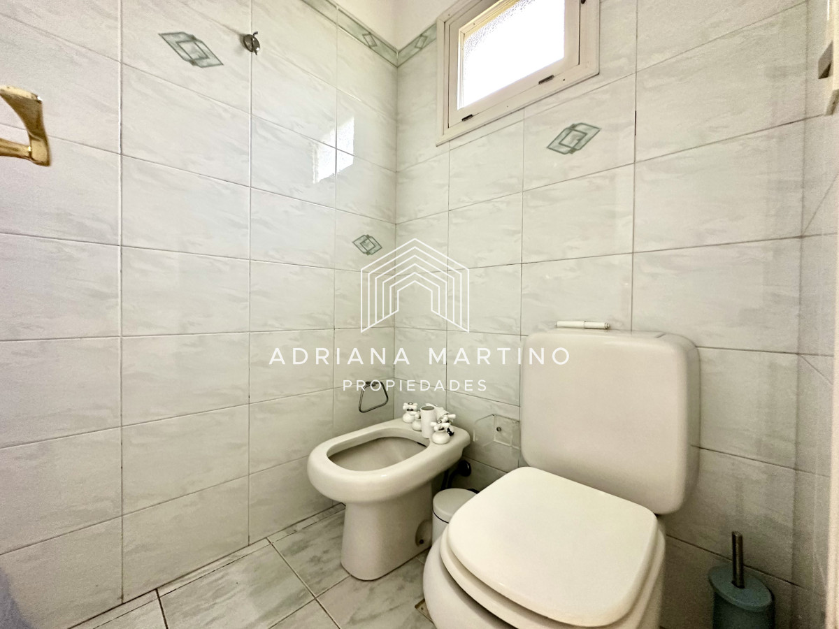 Casa ID.34129 - Casa en venta y alquiler temporal a metros de Playa Brava, Punta del Este