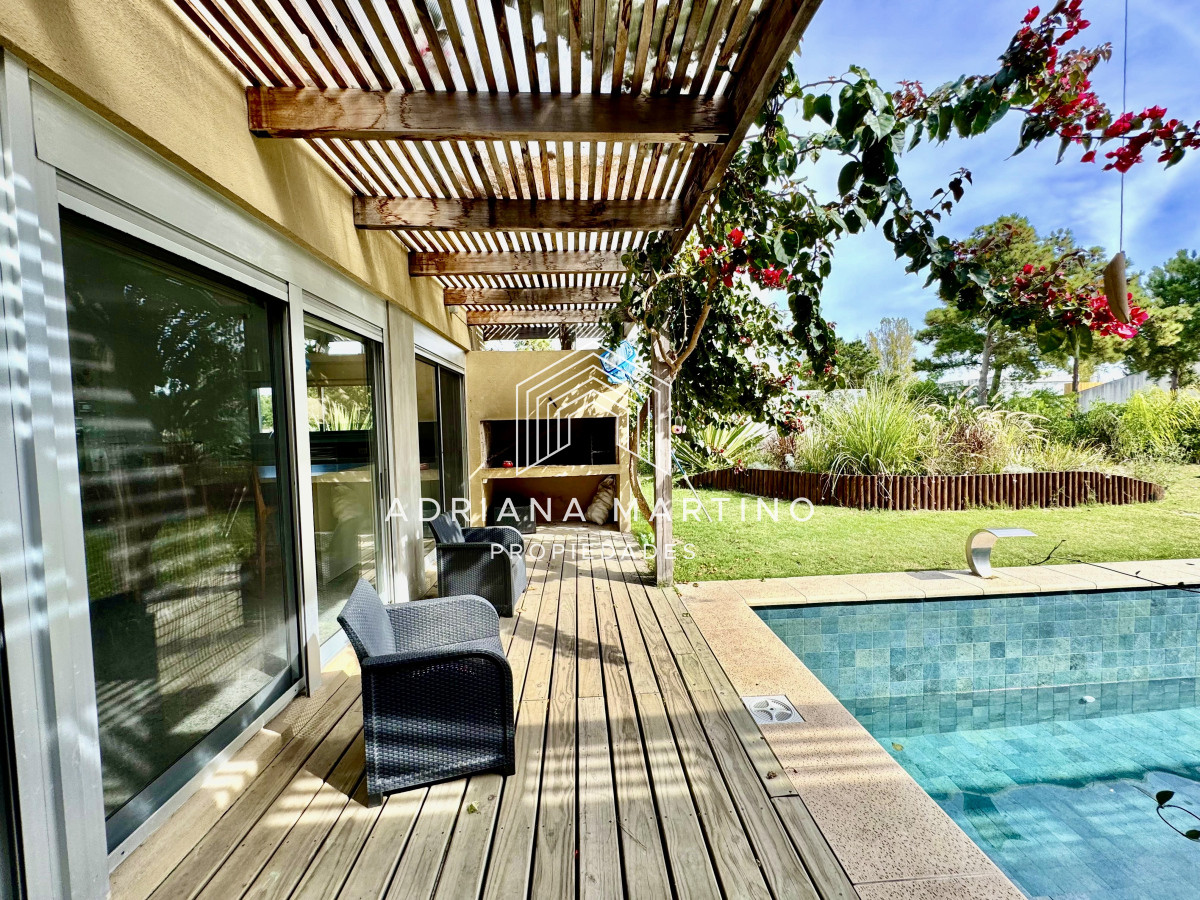 Casa ID.71349 - Excelente propiedad en venta 