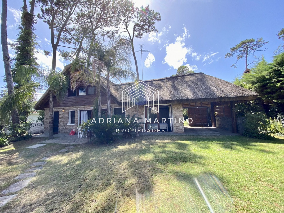 Casa ID.34260 - Casa en Pinares 3 dormitorios con piscina y parrillero, ideal para tus vacaciones!