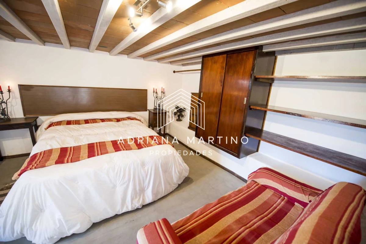 Casa ID.68735 - Cómoda casa ubicada en un precioso entorno. Amplios  y cálidos espacios.
