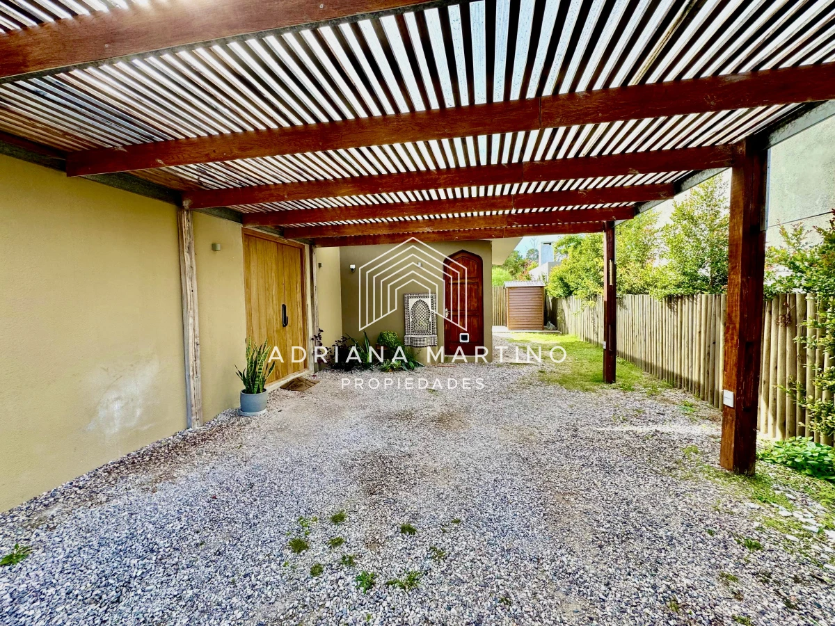 Casa ID.71349 - Excelente propiedad en venta 