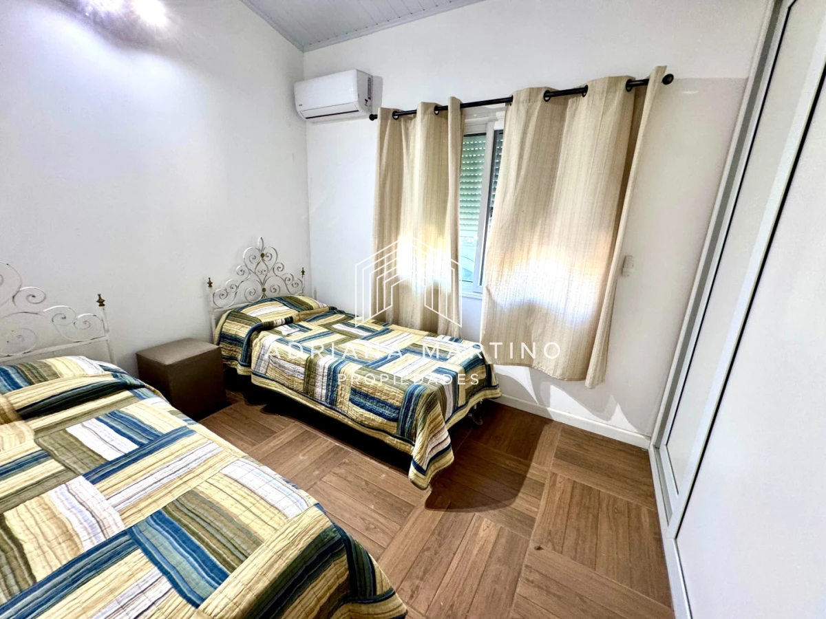 Casa ID.71611 - Casa en venta en Pinares, Punta del Este, ubicada en una zona tranquila y residencial, ideal para vivir todo el año.