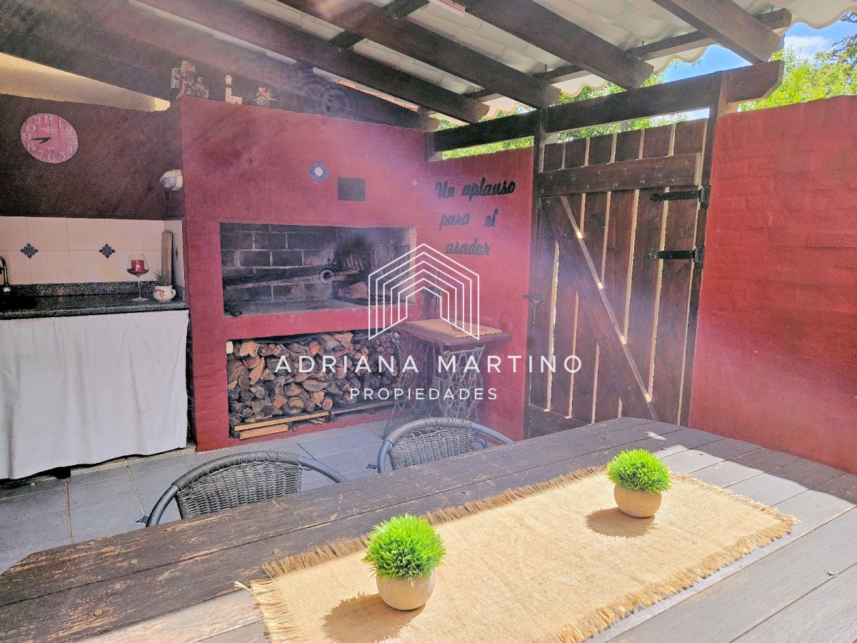 Casa ID.70018 - Hermoso duplex con parrillero en zona ideal para vivir todo el año.