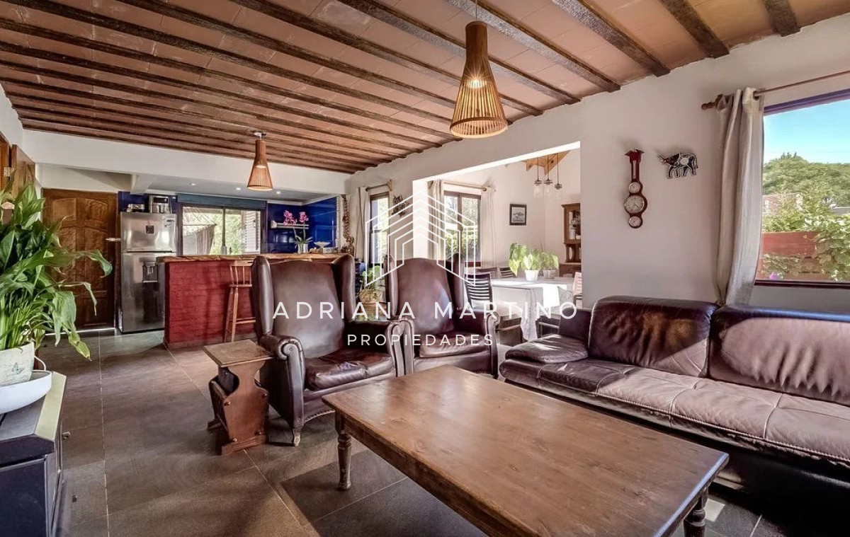 Encantadora casa en el corazón de La barra - GoPunta - Portal Inmobiliario de Punta del Este - Maldonado