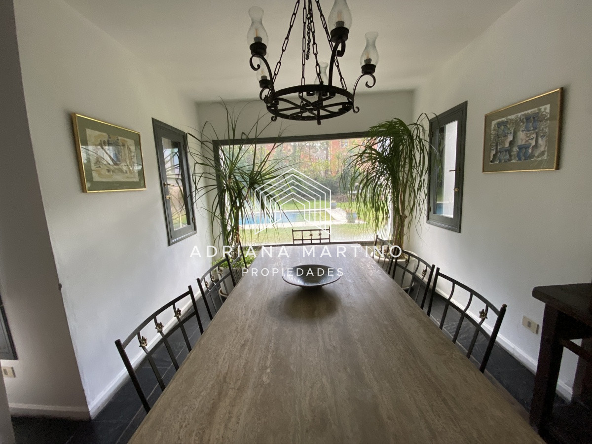 Casa ID.69318 - Casa en Playa Brava, espectacular ubicación.  5 dormitorios con baños en suite
