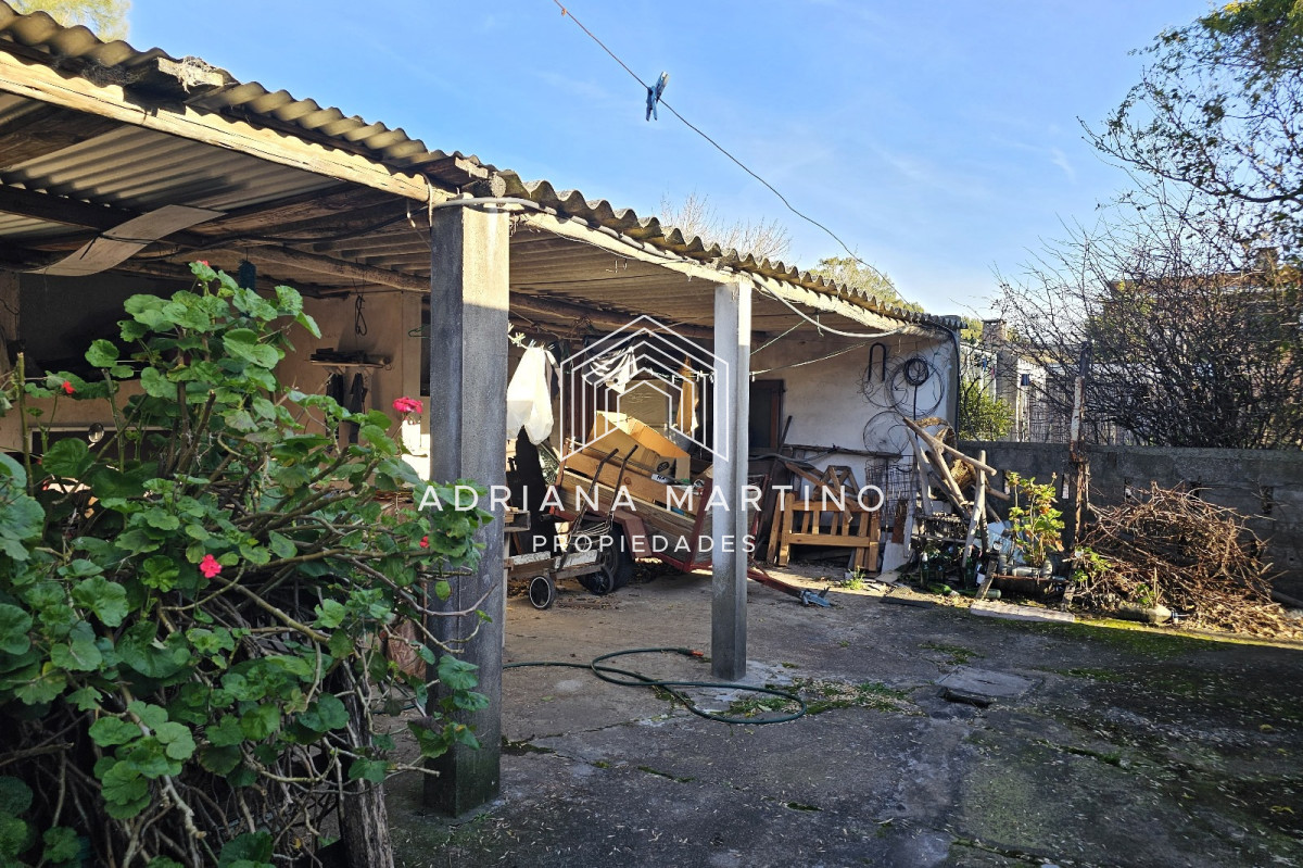 Casa ID.71718 - Oportunidad en barrio Biarritz: Solida construccion con gran potencial.