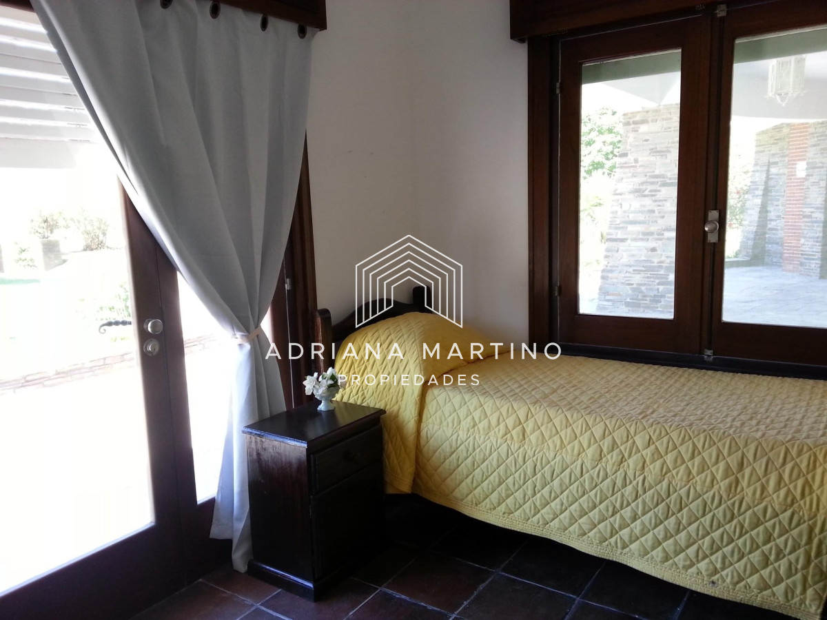 Casa ID.70318 - Hermosa residencia de construcción tradicional en primeras paradas de la mansa