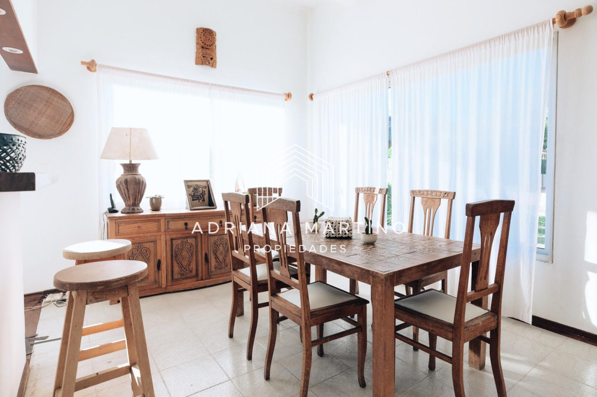 Casa ID.68594 - Espectacular casa ubicada en Manantiales, uno de los mas exclusivos balnearios.