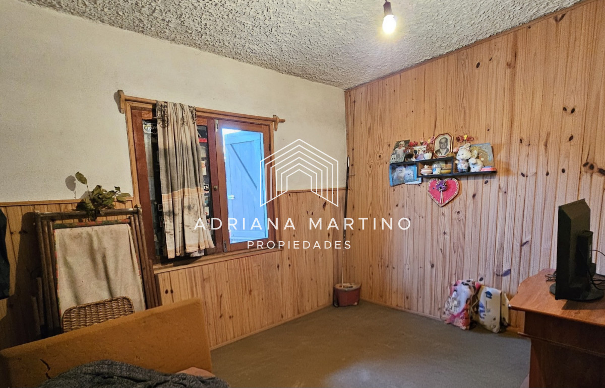 Casa ID.71718 - Oportunidad en barrio Biarritz: Solida construccion con gran potencial.