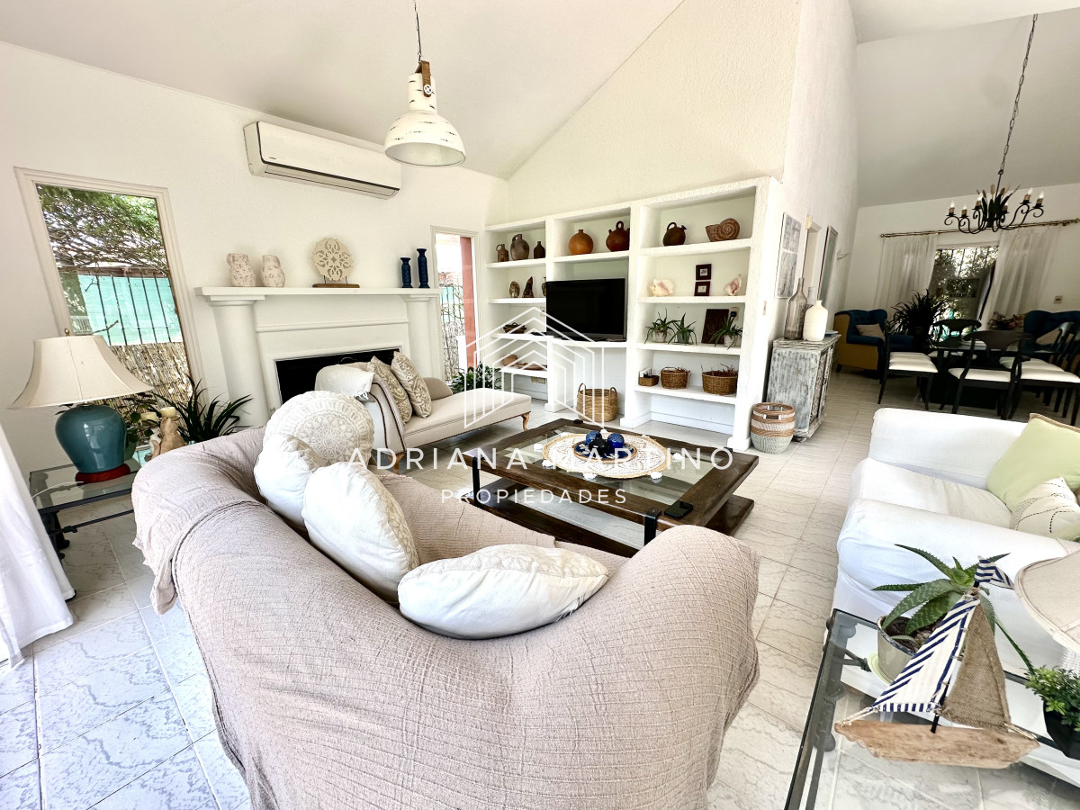 Casa ID.34129 - Casa en venta y alquiler temporal a metros de Playa Brava, Punta del Este