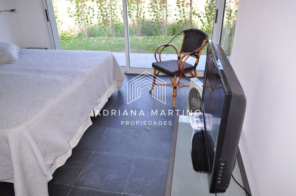 Casa ID.34384 - Hermosa casa ubicada en Punta Piedra, vista espectacular!